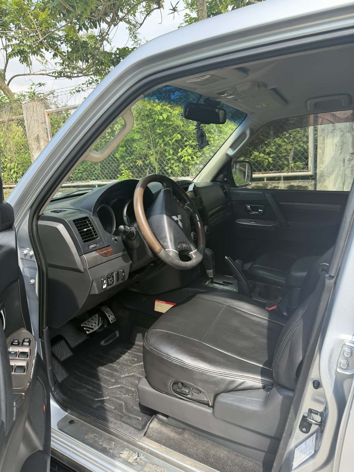 2013 MITSUBISHI PAJERO BK (Unit #13), sold unit in Davao City, photo 5 of 5