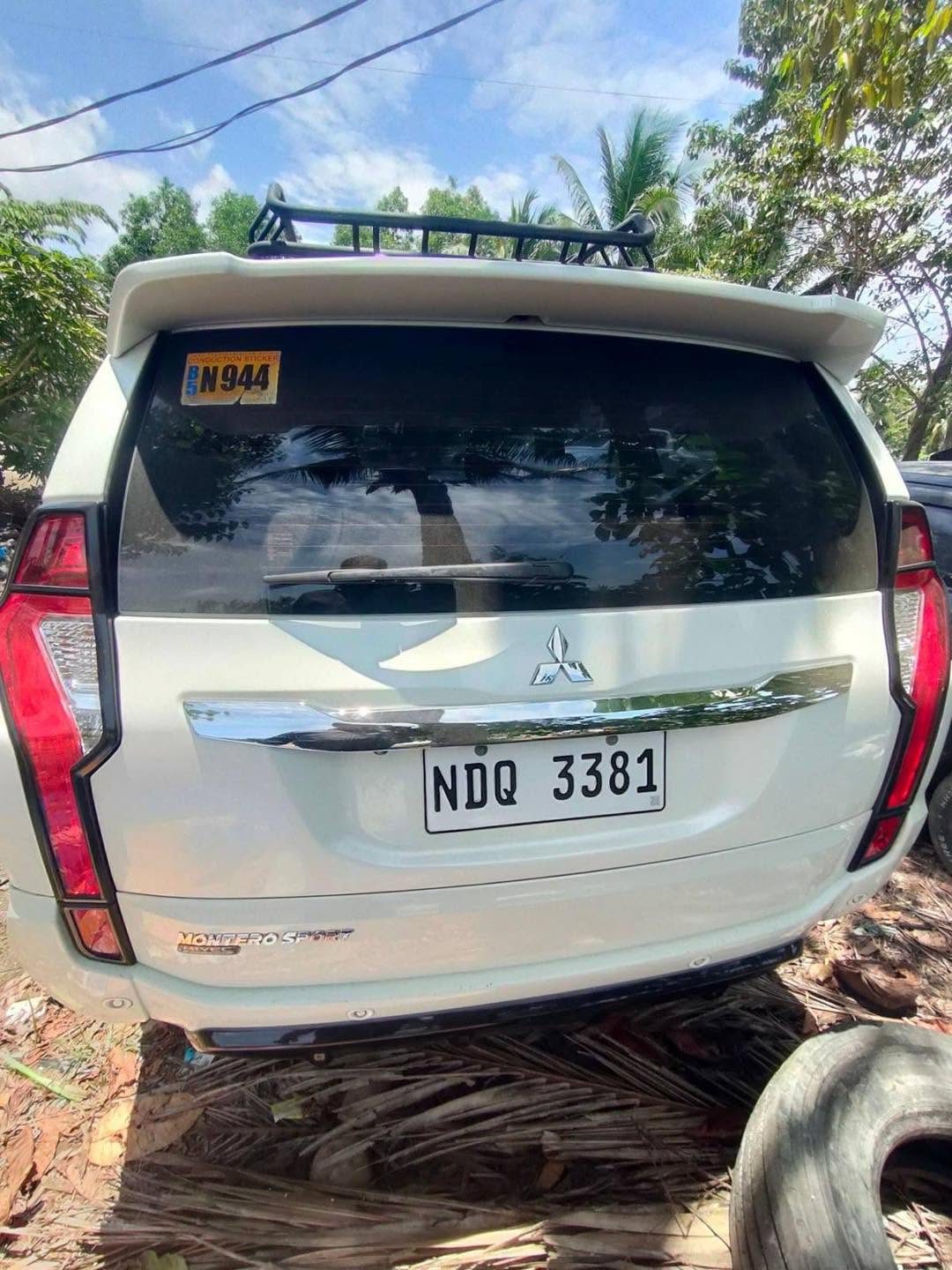 2019 MITSUBISHI MONTERO SPORT GLS, photo 2 of 3