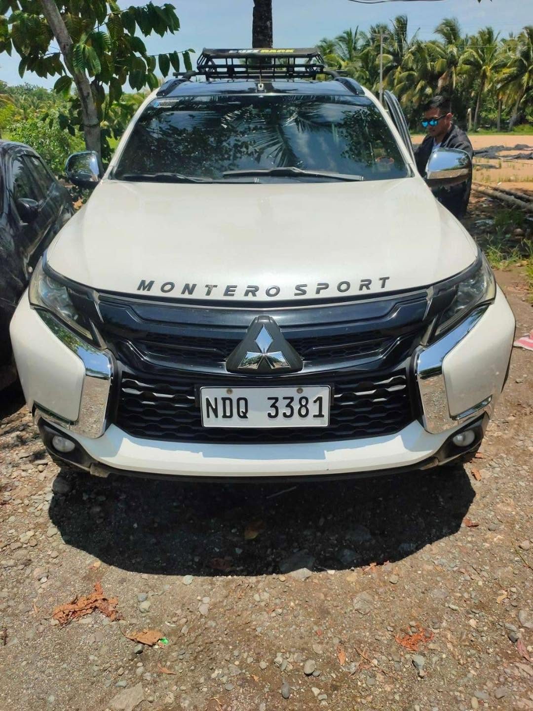 2019 MITSUBISHI MONTERO SPORT GLS, photo 1 of 3