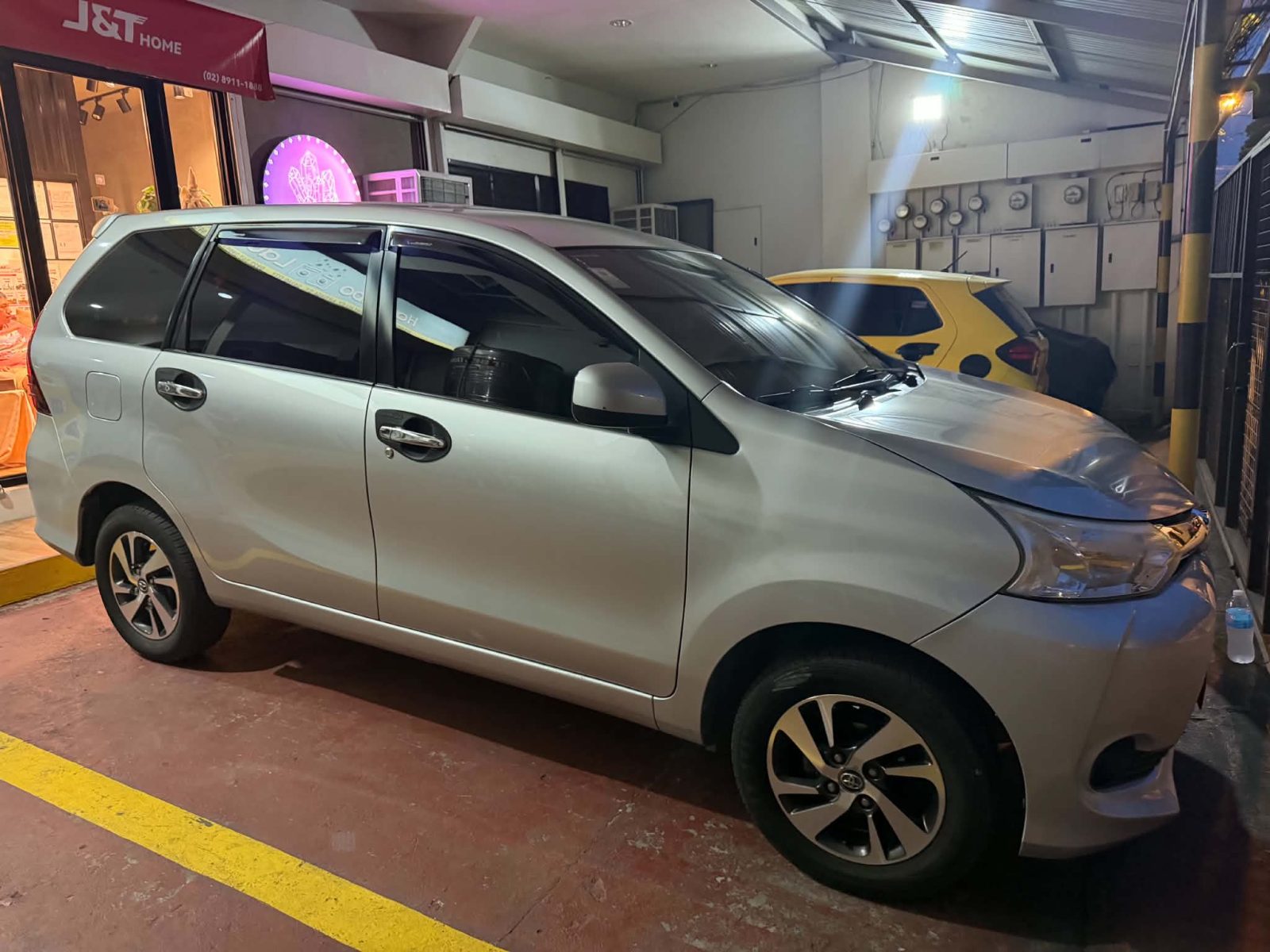 2018 TOYOTA AVANZA VELOZ (Unit #62), second-hand car for sale in Davao City, photo 3 of 6