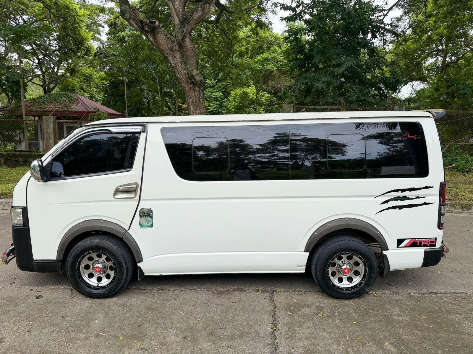 2018 TOYOTA HIACE, photo 5 of 7