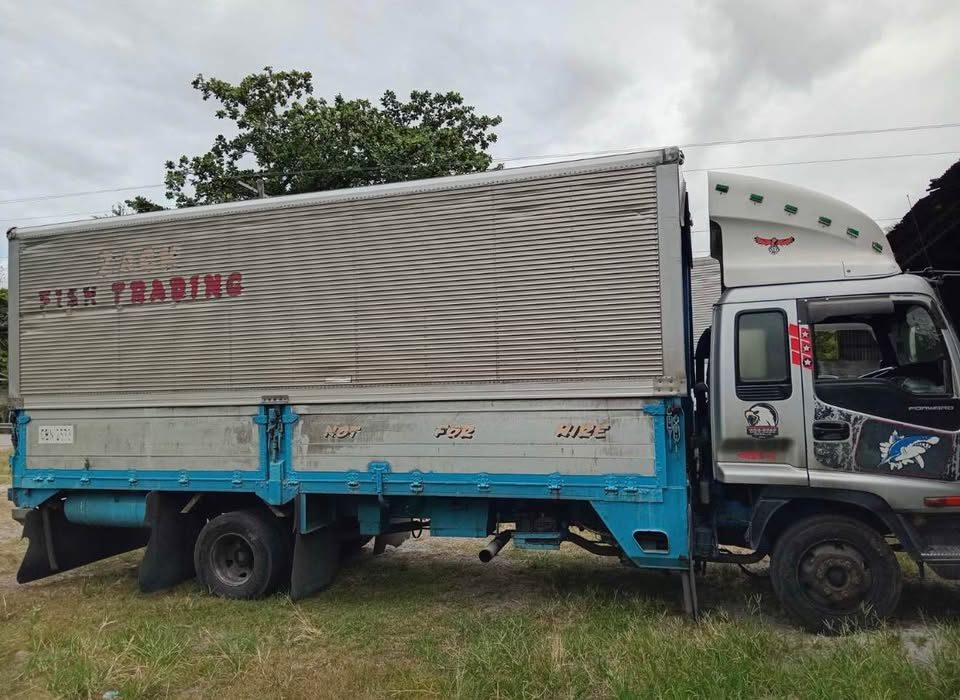 2016 ISUZU FORWARD (Unit #32), sold unit in Davao City, photo 2 of 7